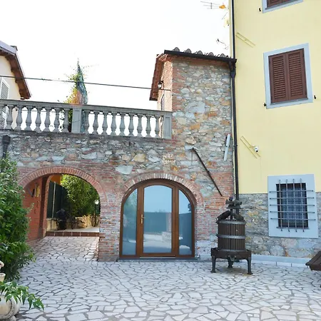 Giovanna - Lucca 3*